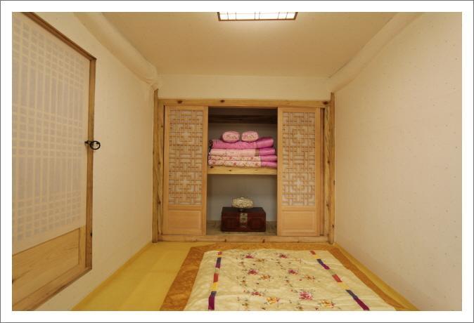 Gwiae Traditional House Yeongcheon Exterior foto