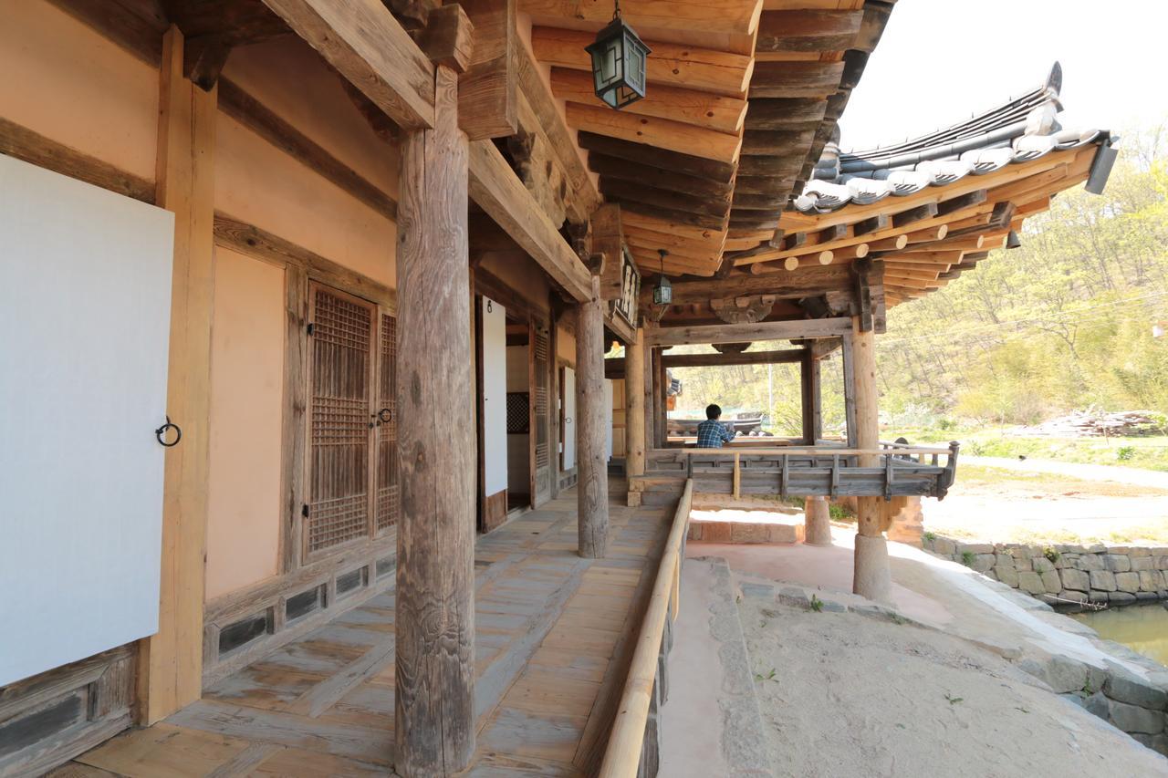 Gwiae Traditional House Yeongcheon Exterior foto